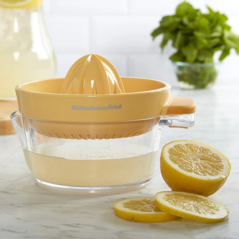 Kitchenaid 18oz Dishwasher Safe Plastic Citrus Juicer in Buttercup Yellow S